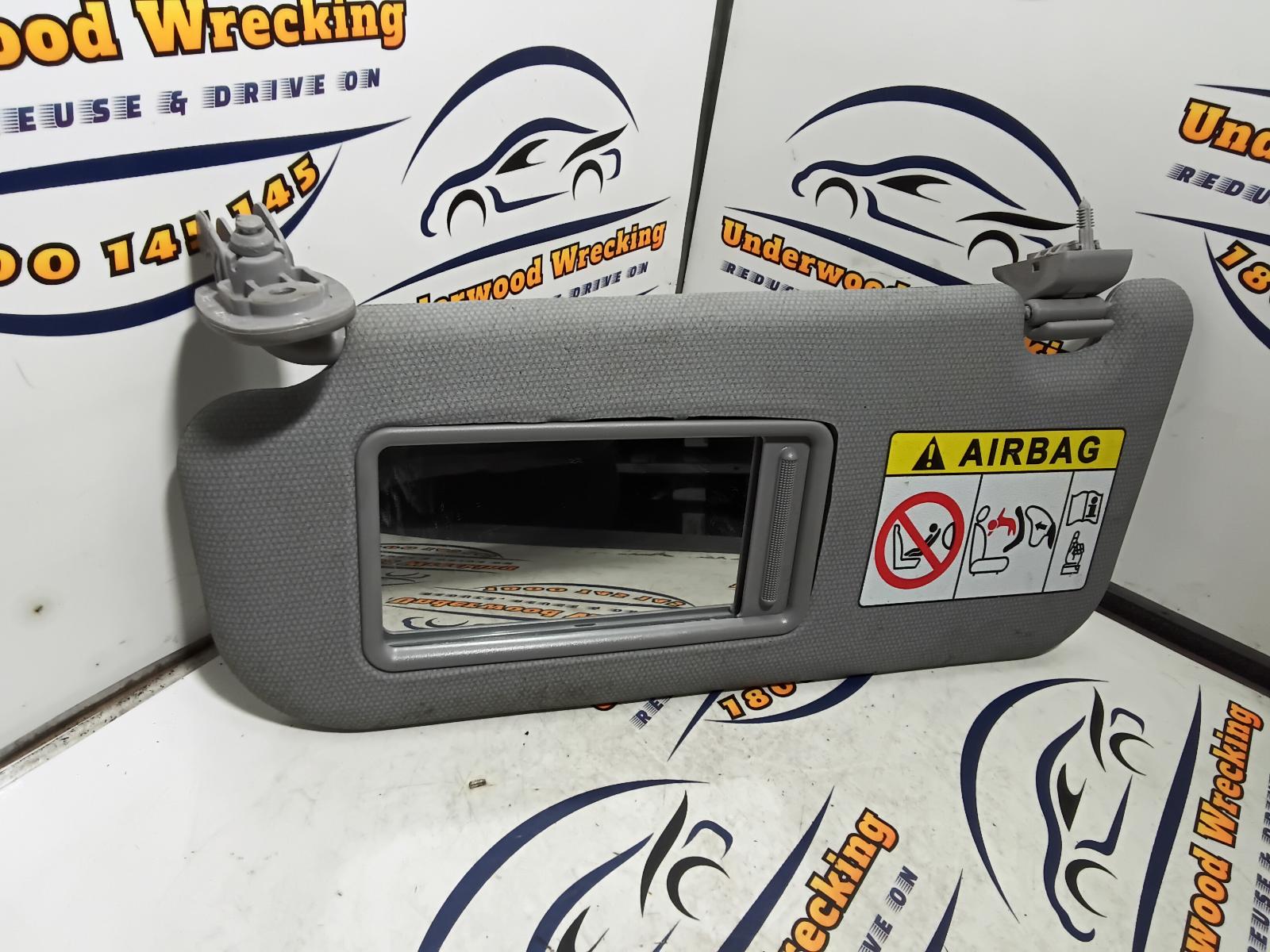 View Auto part Sunvisor Kia Rio 2014