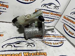 View Auto part Master Cylinder Volvo S70/v70/c70 2010
