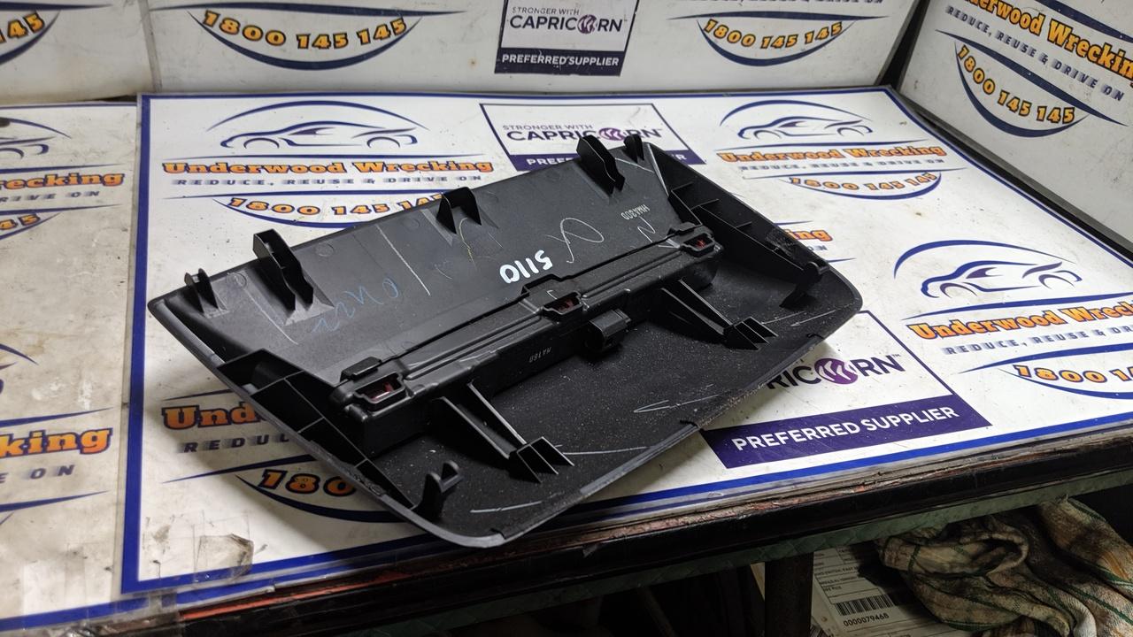View Auto part High Level Stoplight Mazda 2 2020