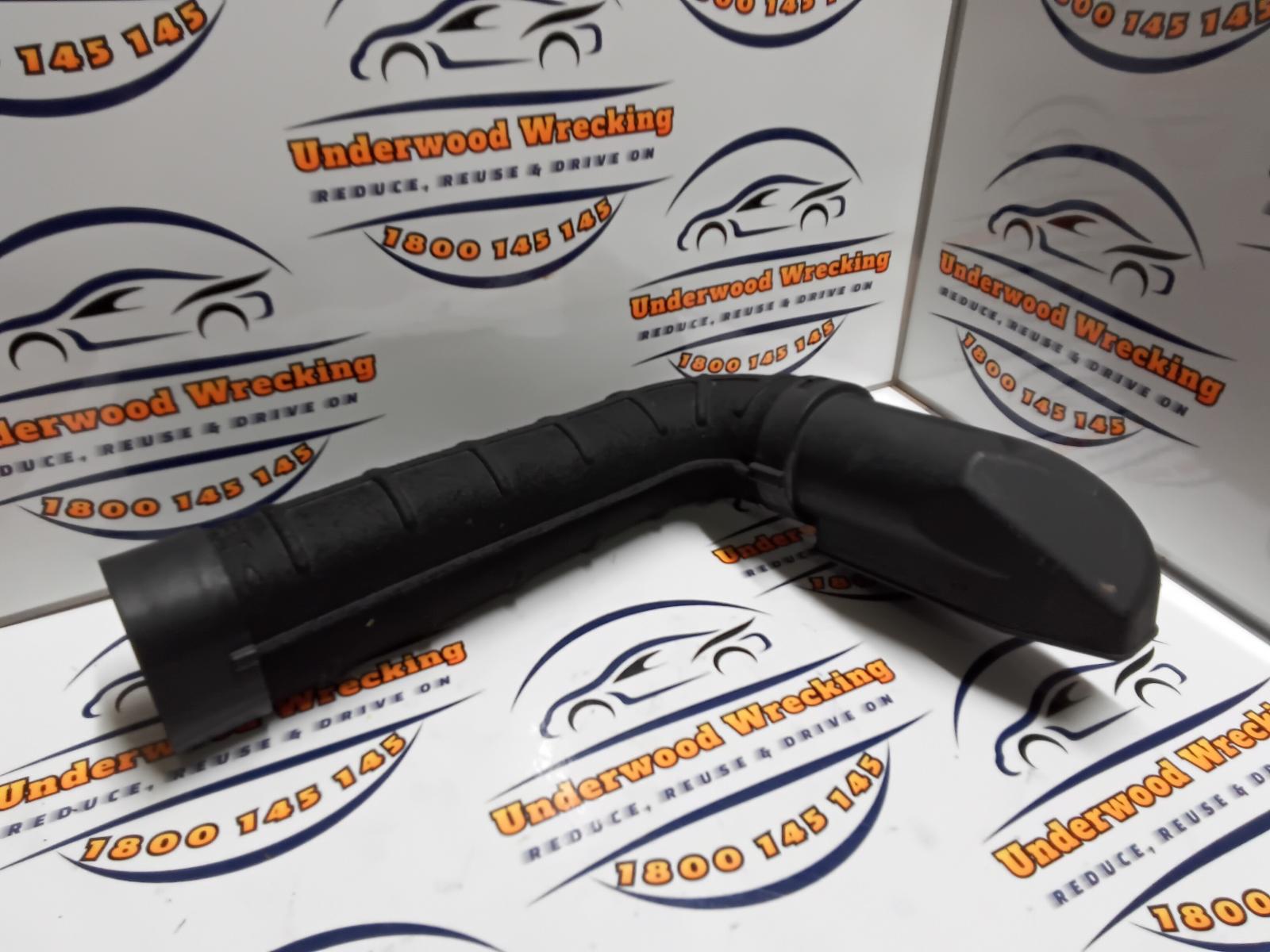 View Auto part Air Cleaner/Box Hyundai I30 2012