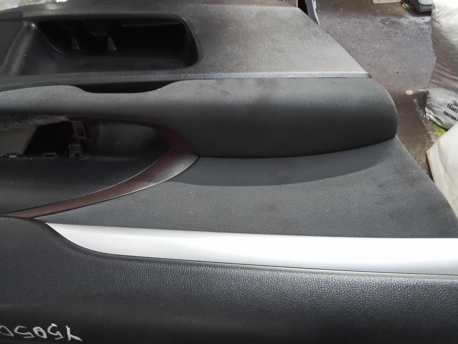 2014 Toyota Kluger Door Trim View Auto part Door Trim Toyota Kluger 2014