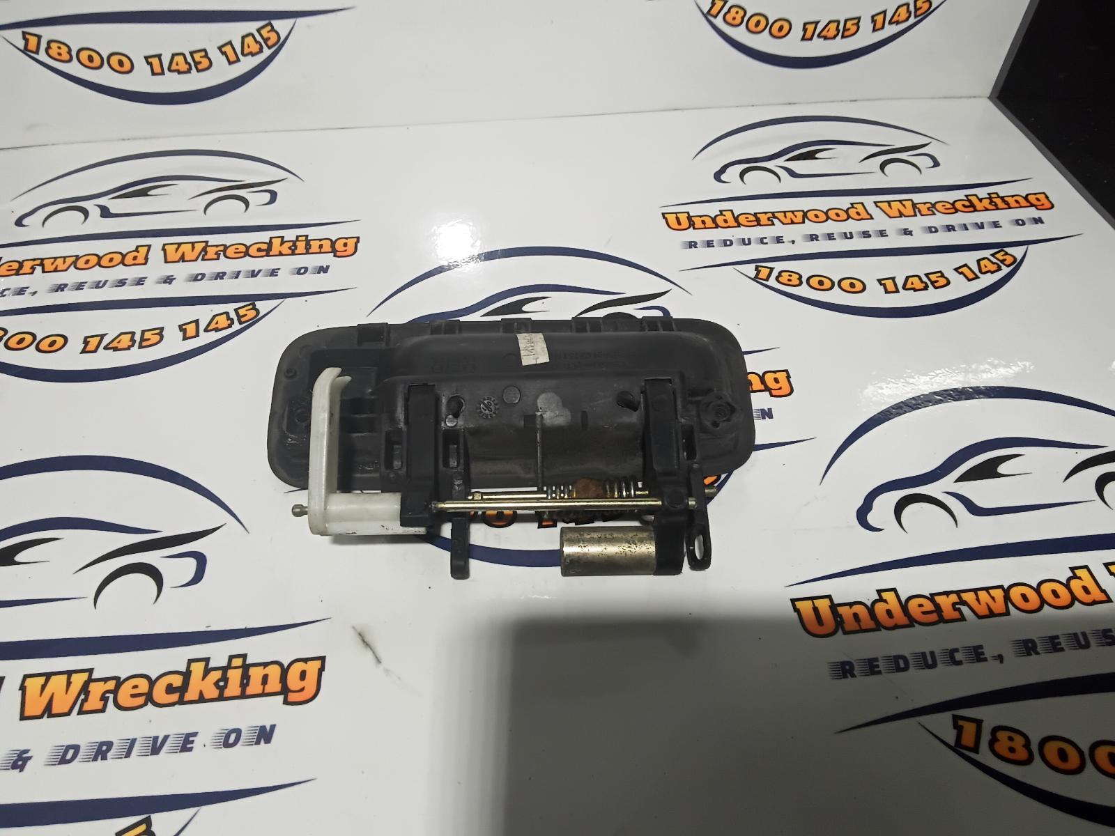 View Auto part Door Handle Toyota Camry 2001