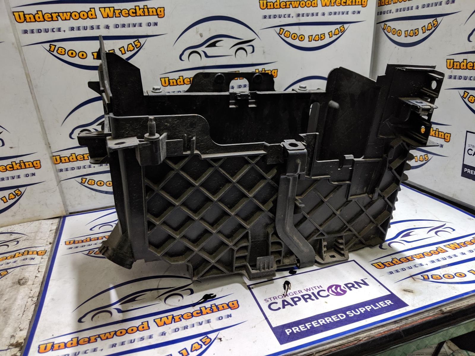 View Auto part Battery Tray Renault Trafic 2017