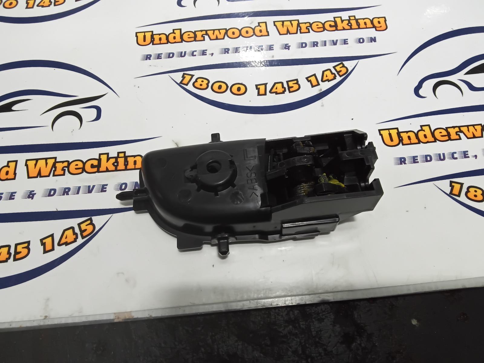 2016 Toyota Yaris Door Handle View Auto part Door Handle Toyota Yaris 2016