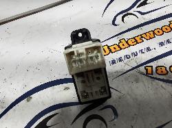 View Auto part Pwr Dr Wind Switch Hyundai Elantra 2002