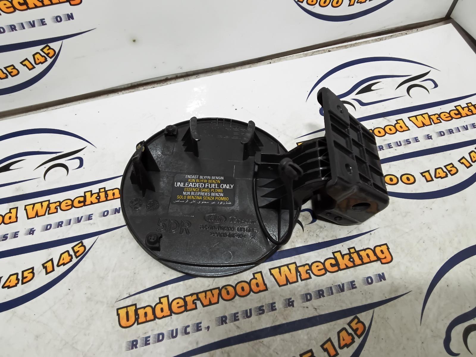 View Auto part Fuel Door / Filler Kia Rio 2014