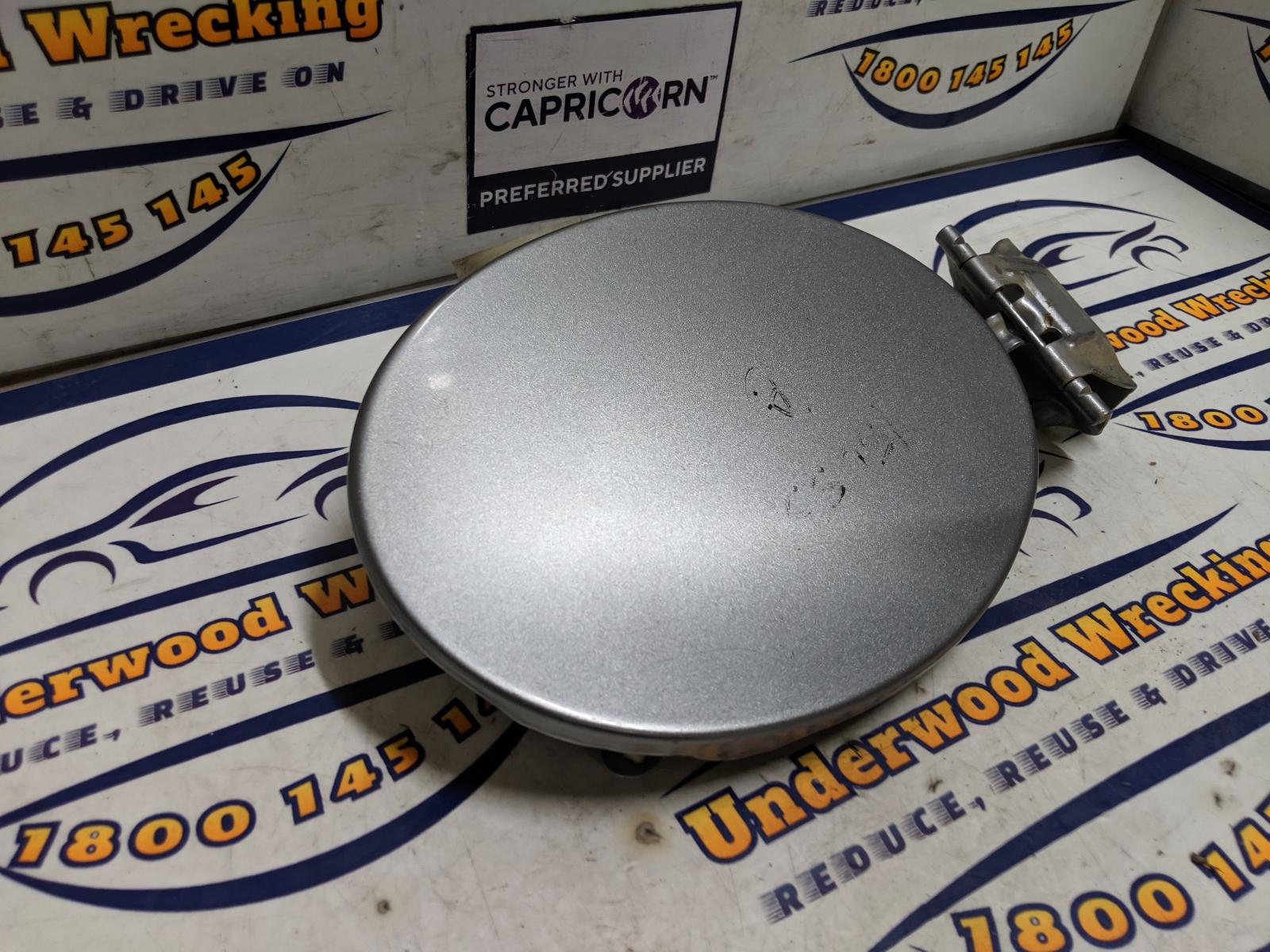 View Auto part Fuel Door / Filler Mazda Cx7 2011