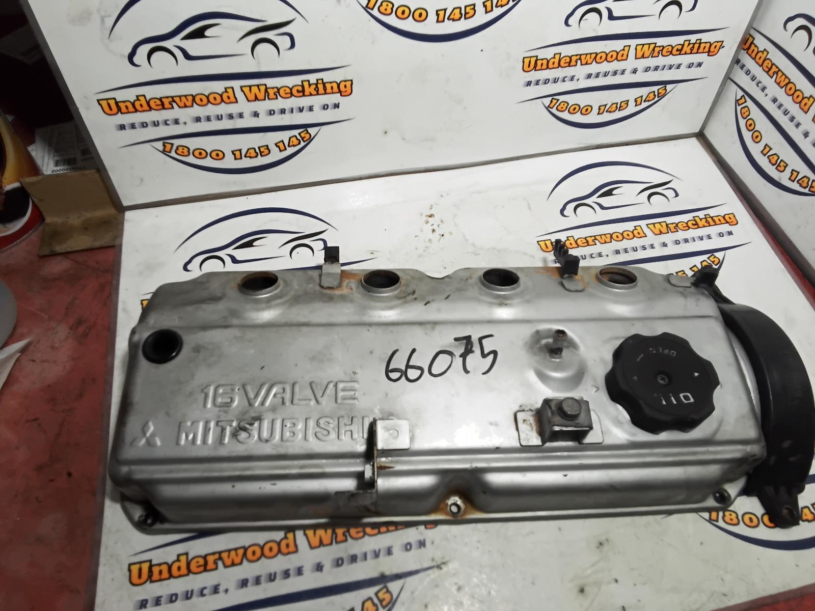 1999 Mitsubishi L300 Rocker Assy/Cover View Auto part Rocker Assy/Cover Mitsubishi L300 1999