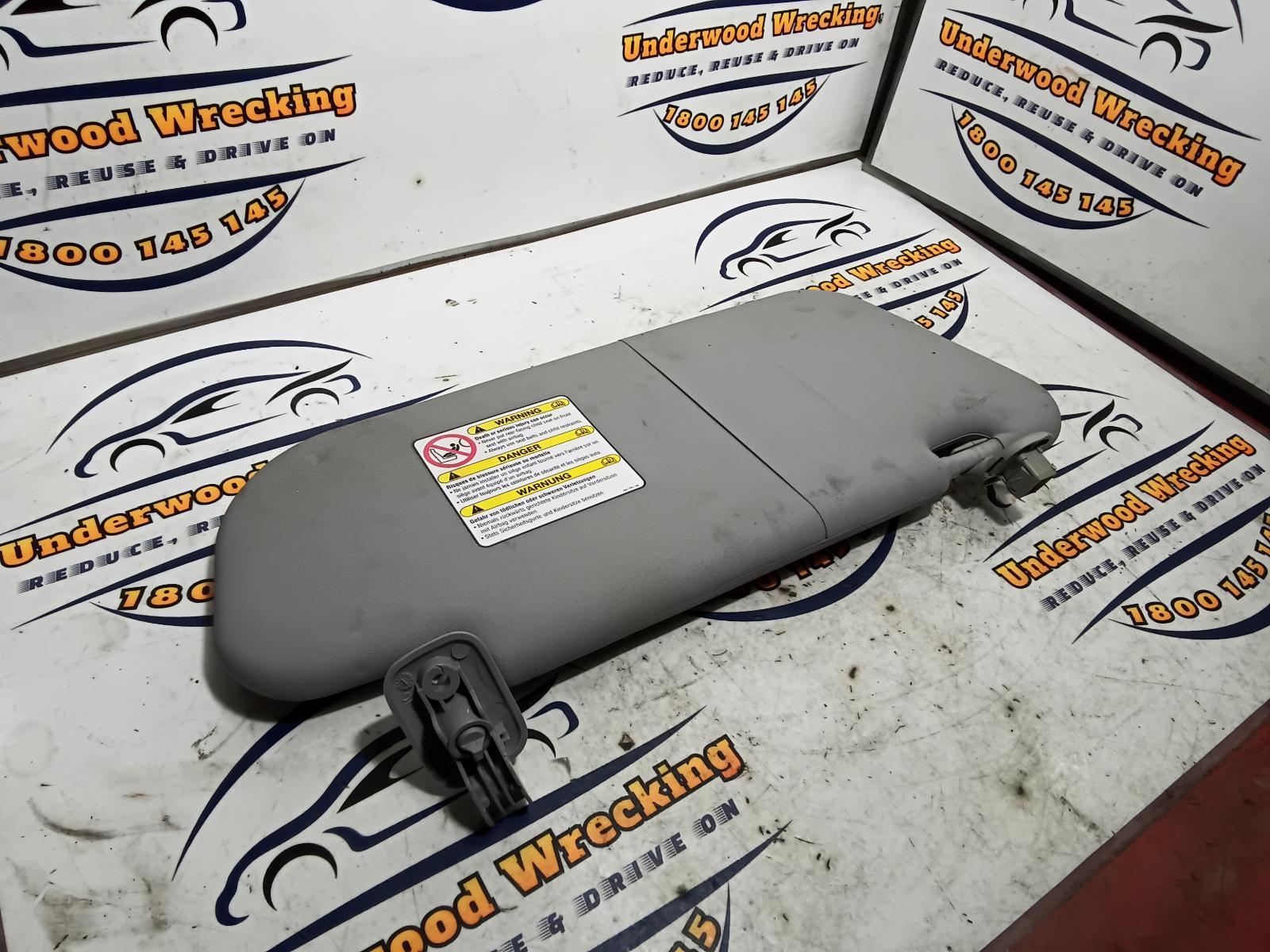 View Auto part Sunvisor Mazda 3 2008