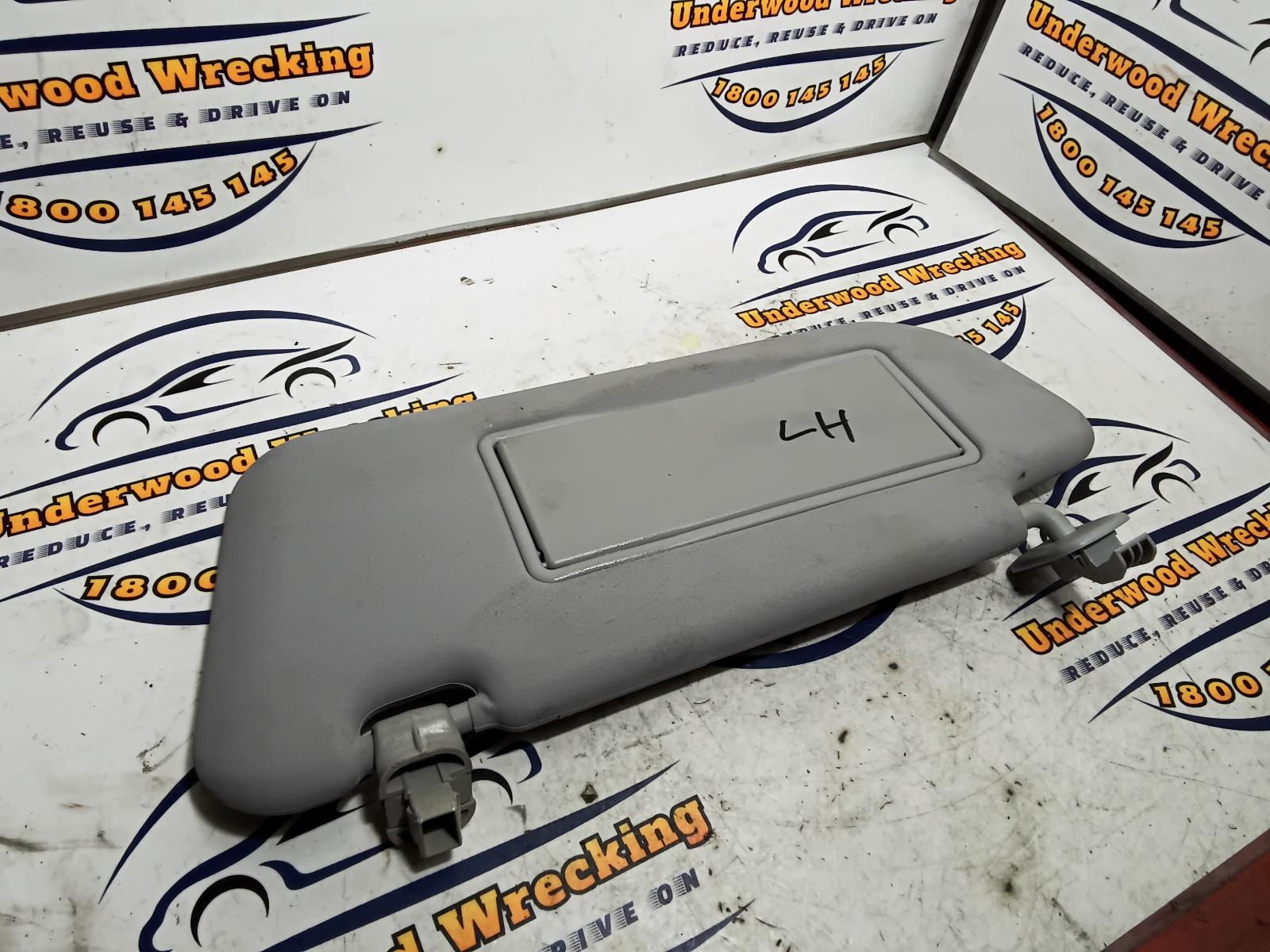 View Auto part Sunvisor Mazda 3 2008