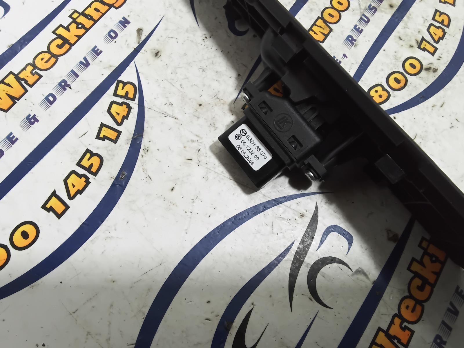2008 Mazda 3 Pwr Dr Wind Switch View Auto part Pwr Dr Wind Switch Mazda 3 2008