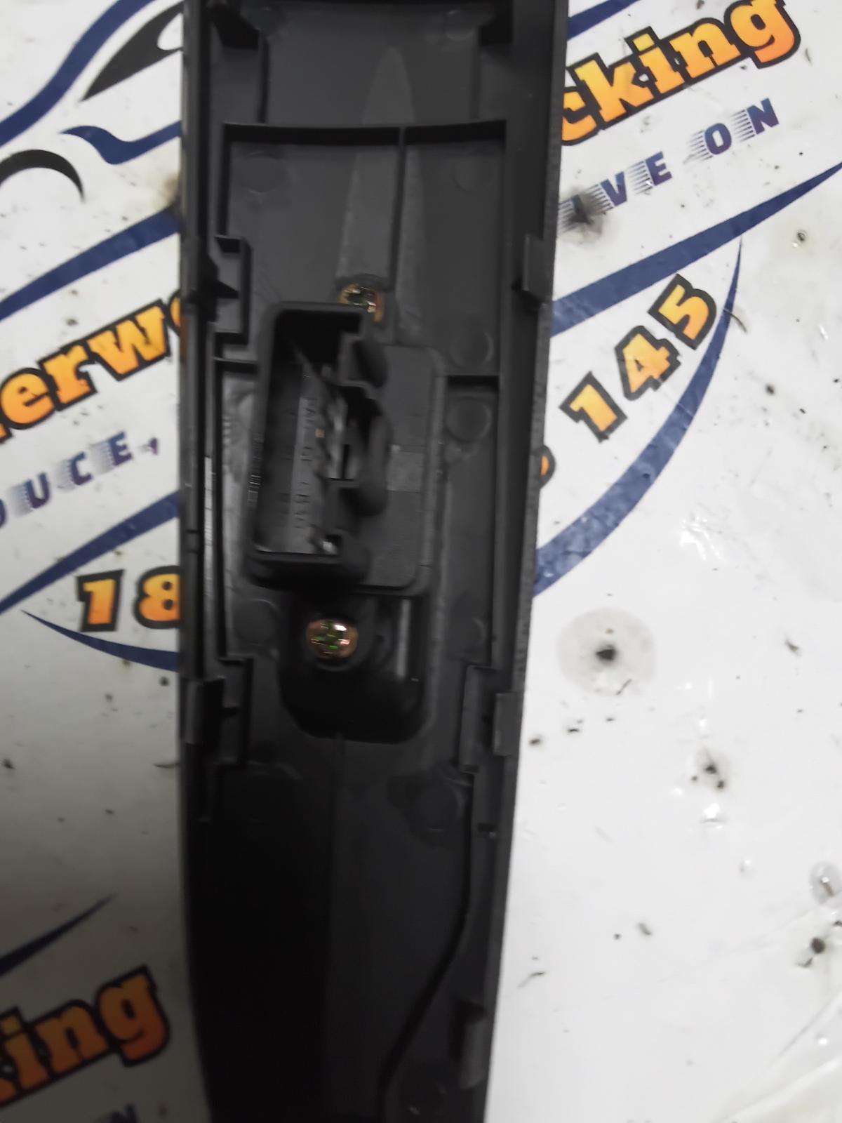 2006 Mazda 3 Pwr Dr Wind Switch View Auto part Pwr Dr Wind Switch Mazda 3 2006