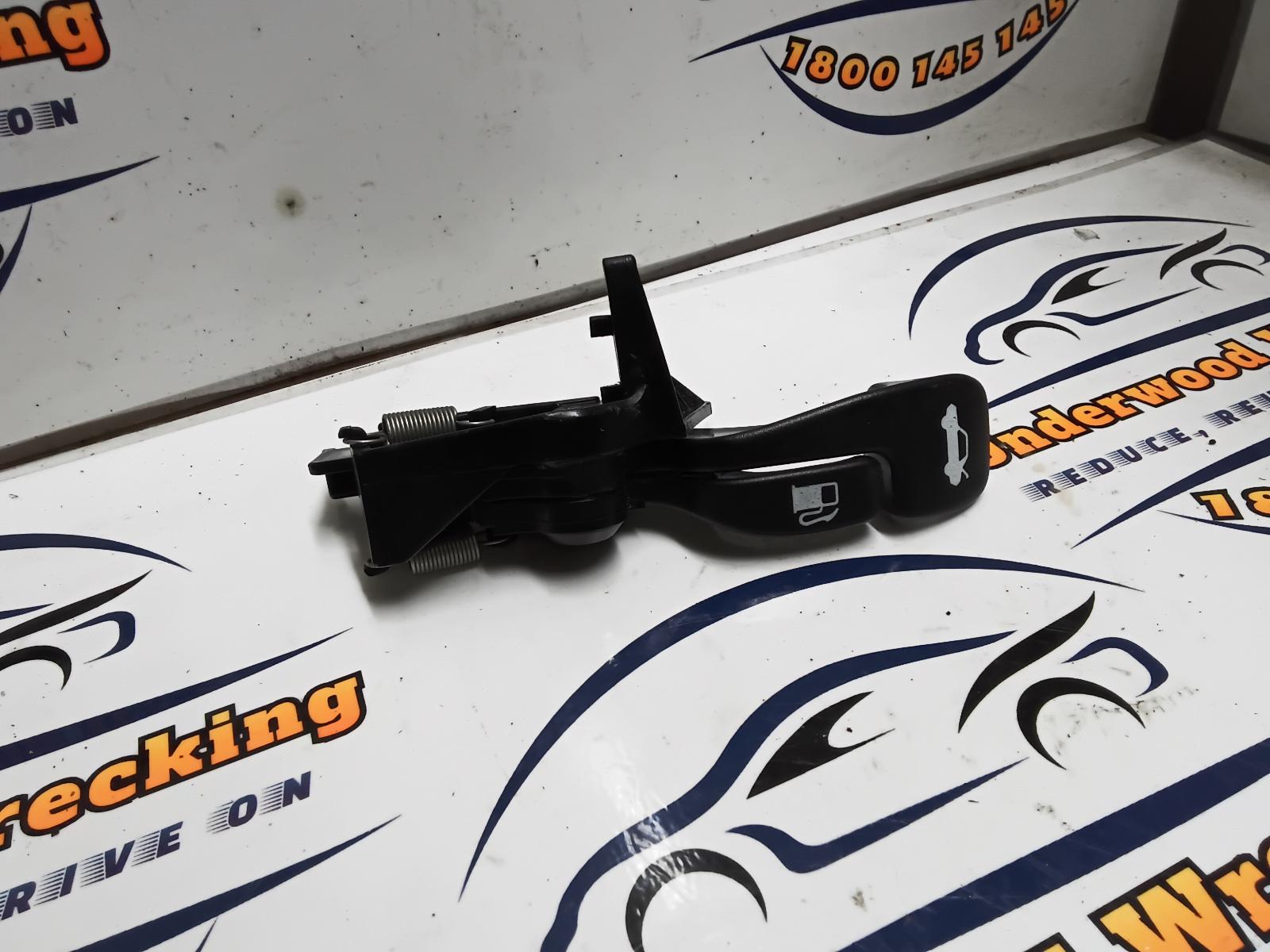 View Auto part Misc Toyota Camry 2001