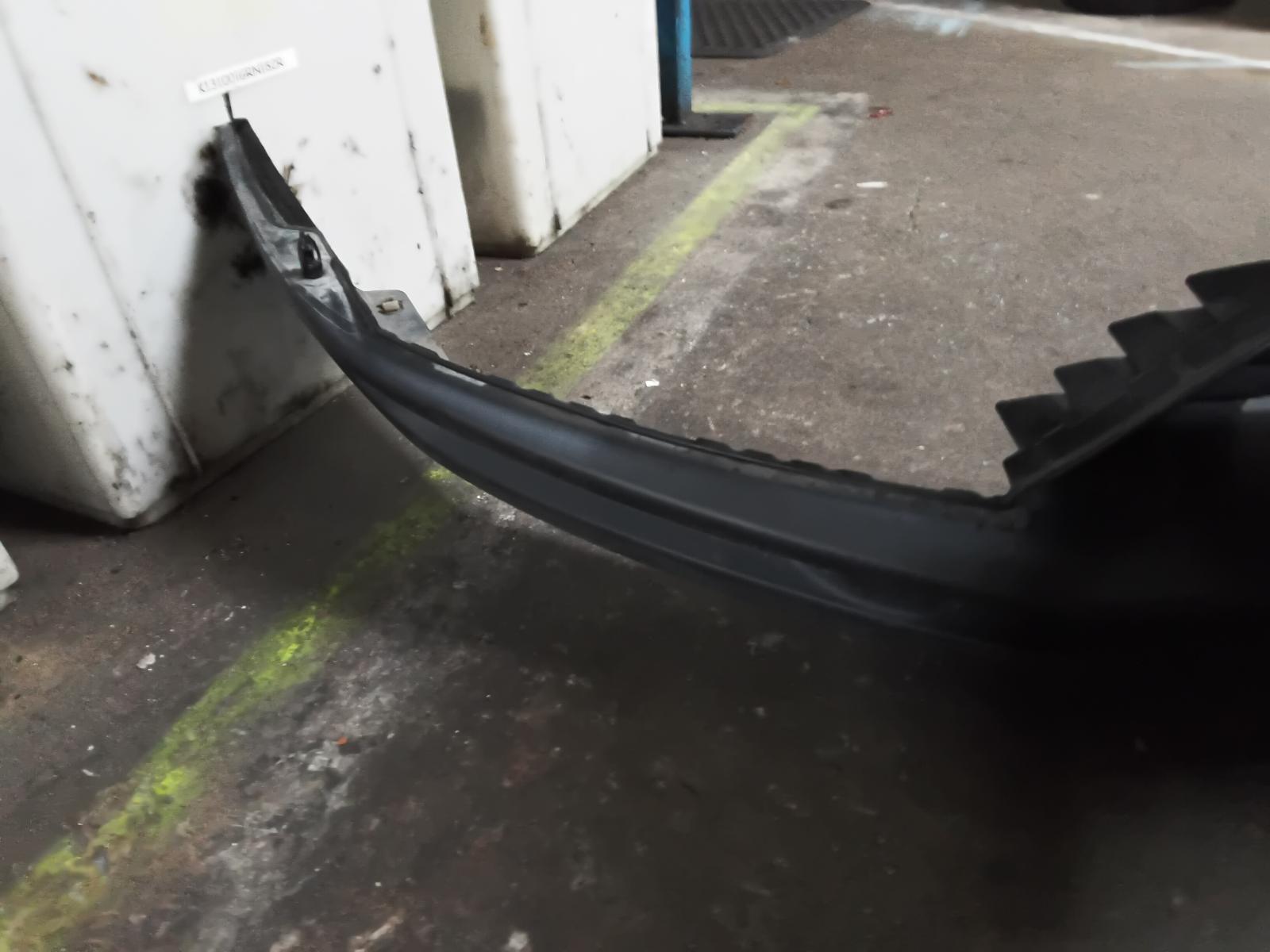 2014 Toyota Kluger Front Bumper View Auto part Front Bumper Toyota Kluger 2014