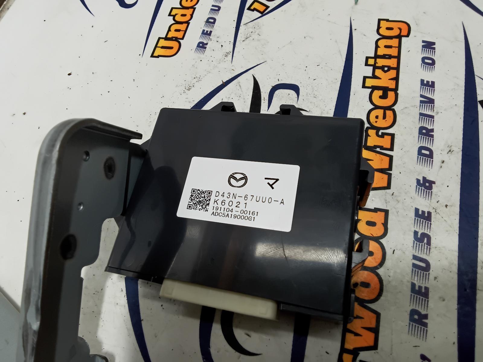View Auto part Misc Mazda 2 2020