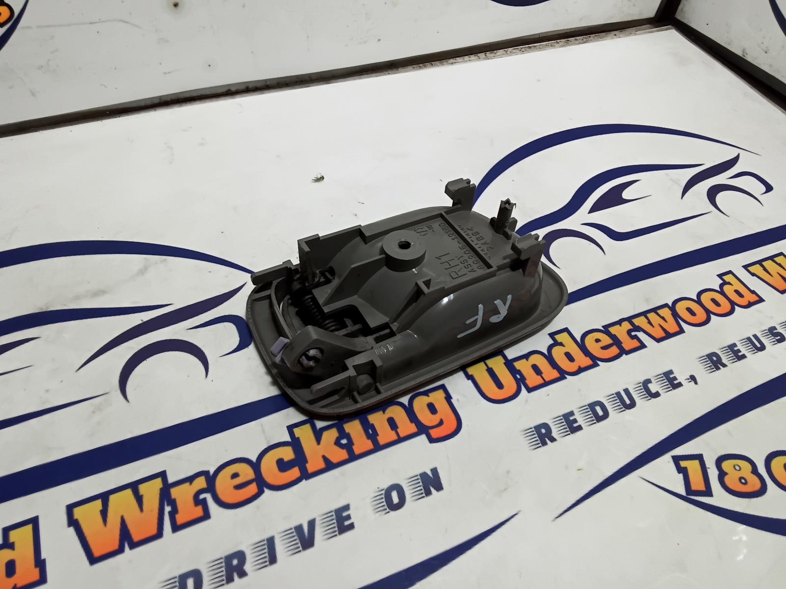 View Auto part Door Handle Toyota Corolla 1999