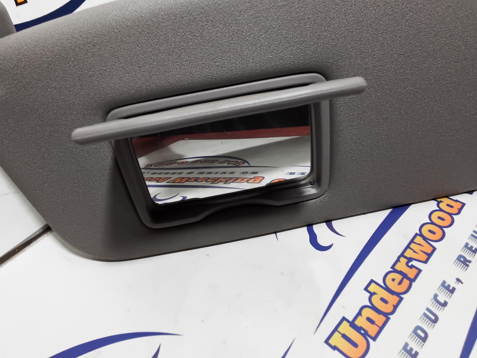 1999 Toyota Corolla Sunvisor View Auto part Sunvisor Toyota Corolla 1999
