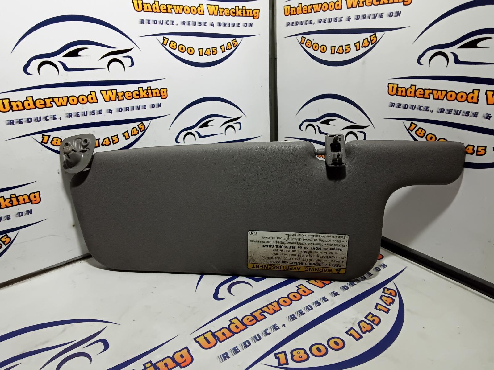 1999 Toyota Corolla Sunvisor View Auto part Sunvisor Toyota Corolla 1999