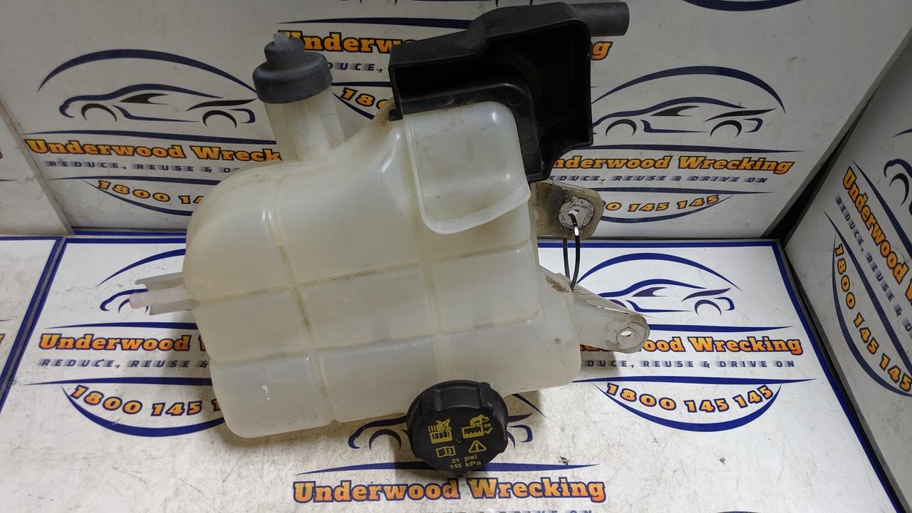 View Auto part Overflow Bottle Ldv Deliver 9 2023