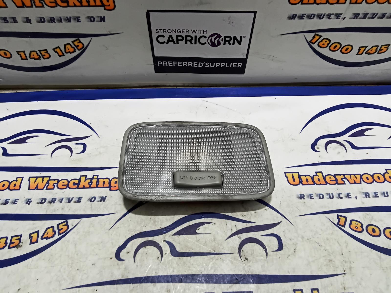 2011 Hyundai I20 Courtesy Light View Auto part Courtesy Light Hyundai I20 2011