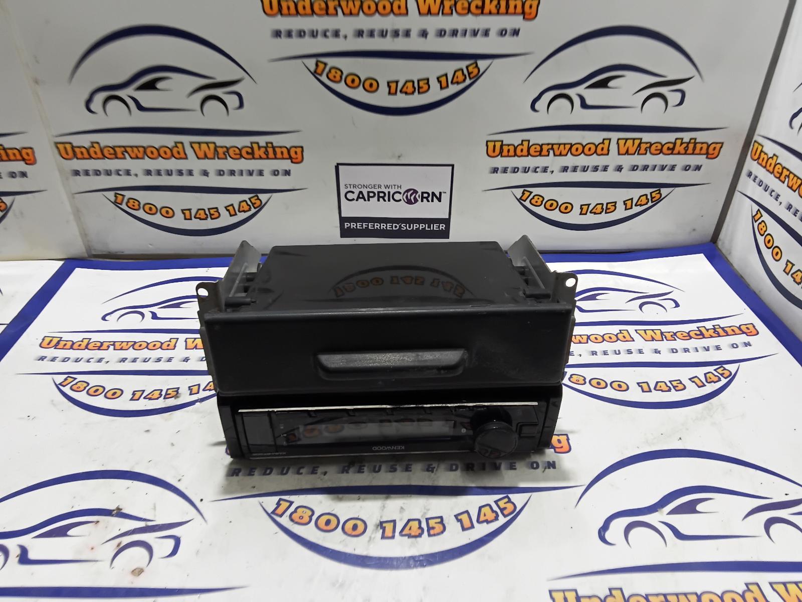 View Auto part Radio/Cd/Dvd/Sat/Tv Mitsubishi L300 1999