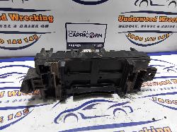 View Auto part Fuse Box Mitsubishi L300 1999
