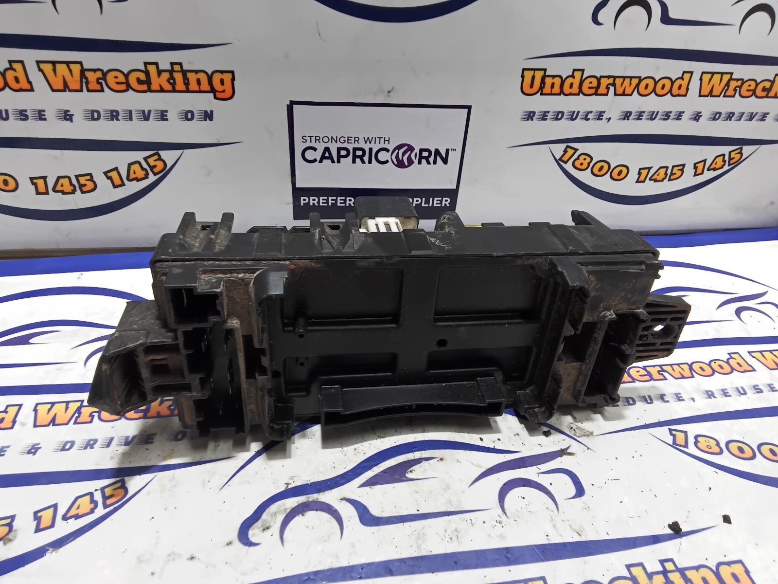 1999 Mitsubishi L300 Fuse Box View Auto part Fuse Box Mitsubishi L300 1999