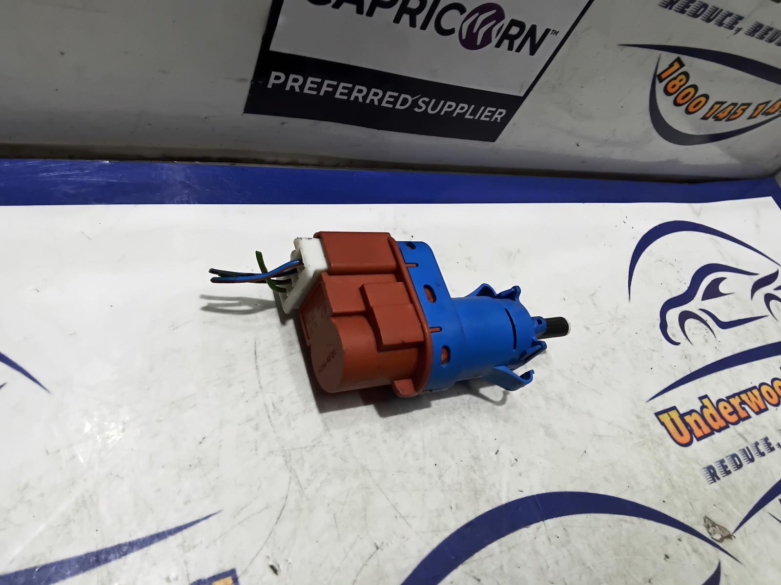 View Auto part Misc Switch/Relay Fiat Punto 2014