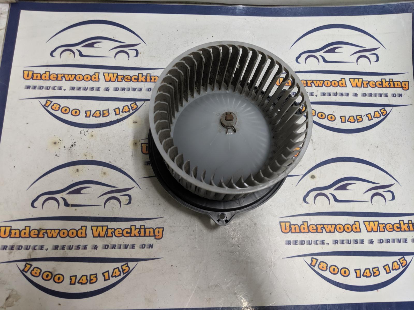 View Auto part Heater Fan Motor Mazda 2 2010