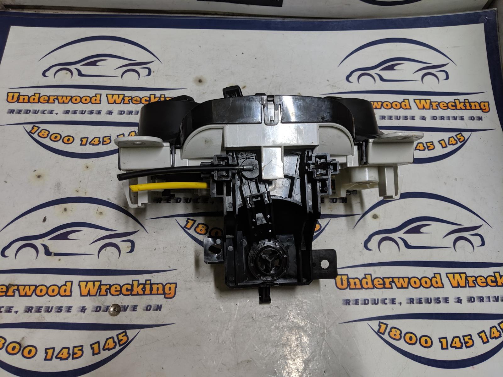 View Auto part Heater/Ac Controls Mazda 2 2010