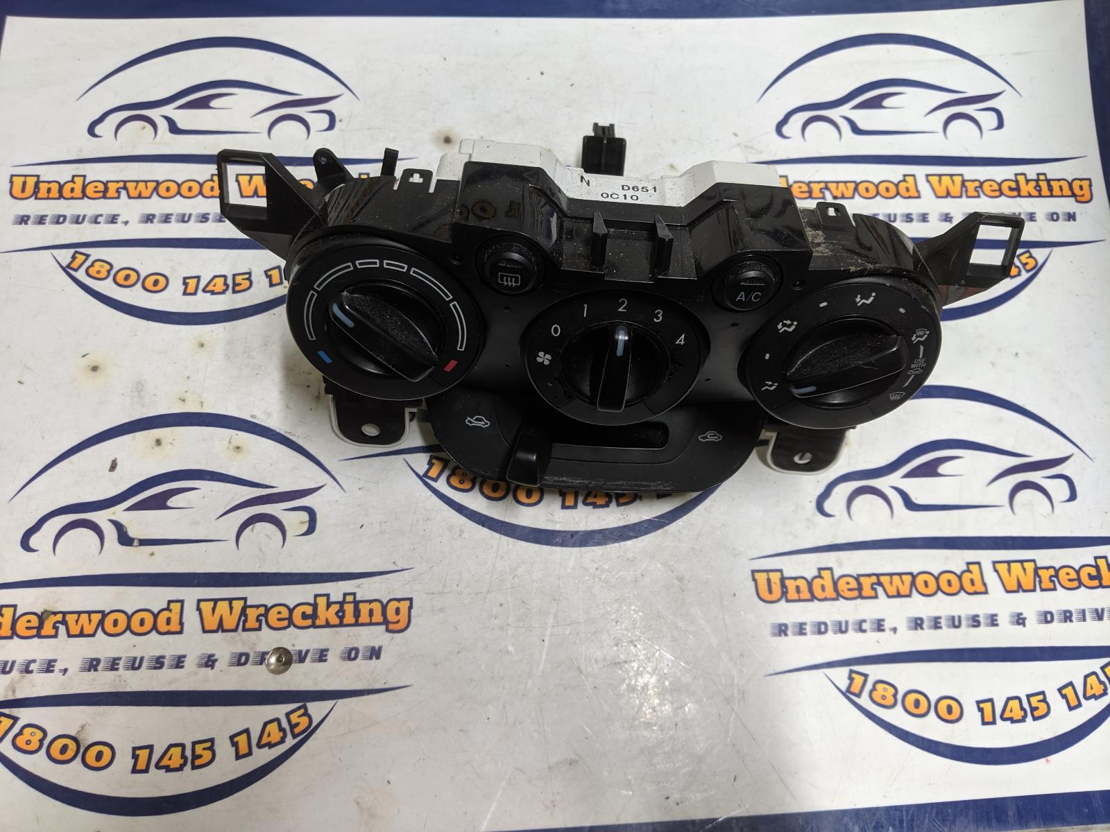 View Auto part Heater/Ac Controls Mazda 2 2010