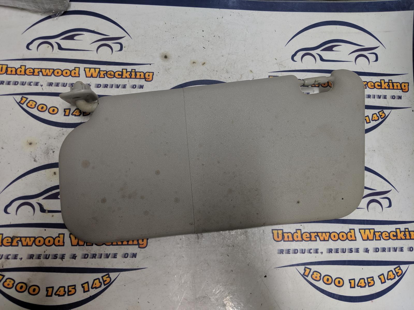 View Auto part Sunvisor Mazda 2 2010