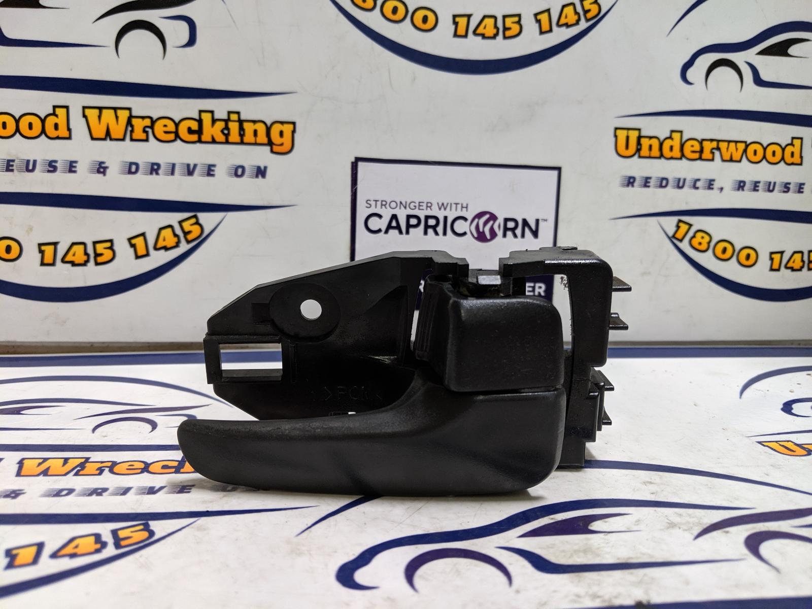 2005 Mitsubishi Outlander Door Handle View Auto part Door Handle Mitsubishi Outlander 2005