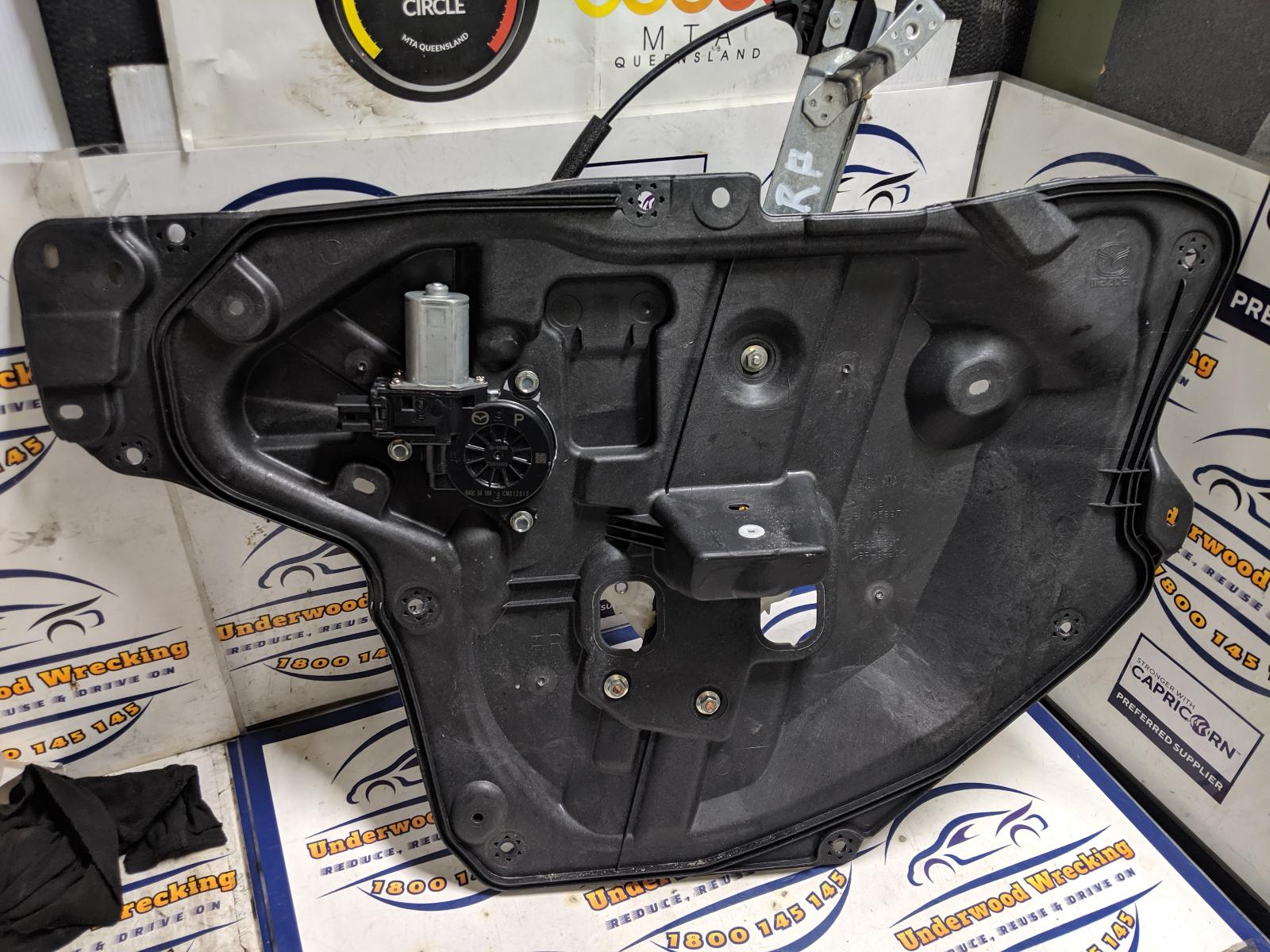 2019 Mazda 3 Right Front Window Reg/Motor View Auto part Right Front Window Reg/Motor Mazda 3 2019