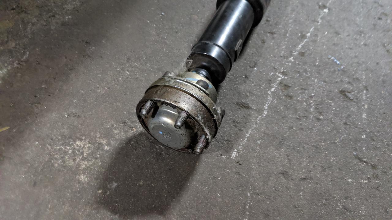 View Auto part Rear Drive Shaft Jeep Grandcherokee 2015