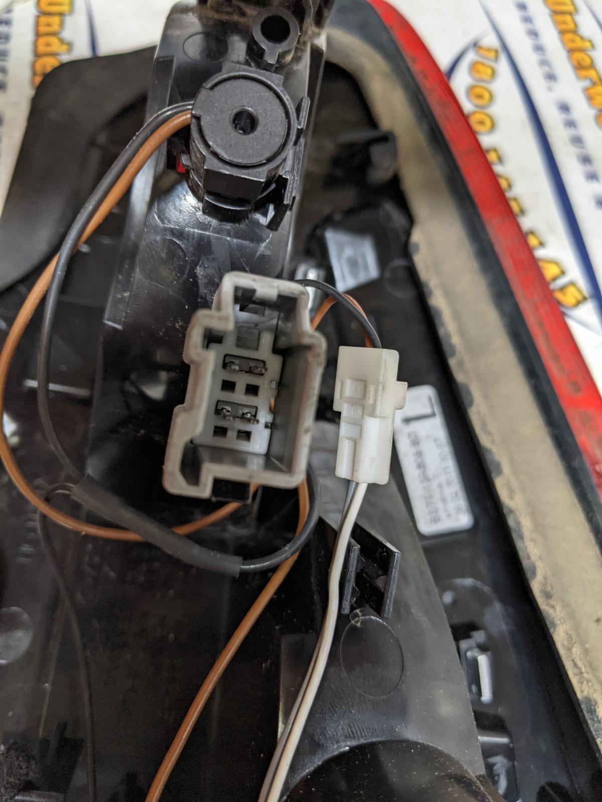 View Auto part Rear Garnish Ford Mondeo 2011