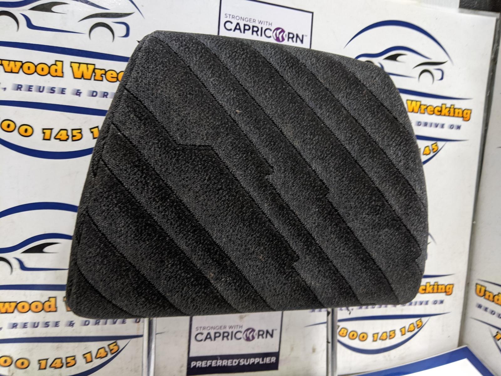 View Auto part Headrest Honda Crv 2004