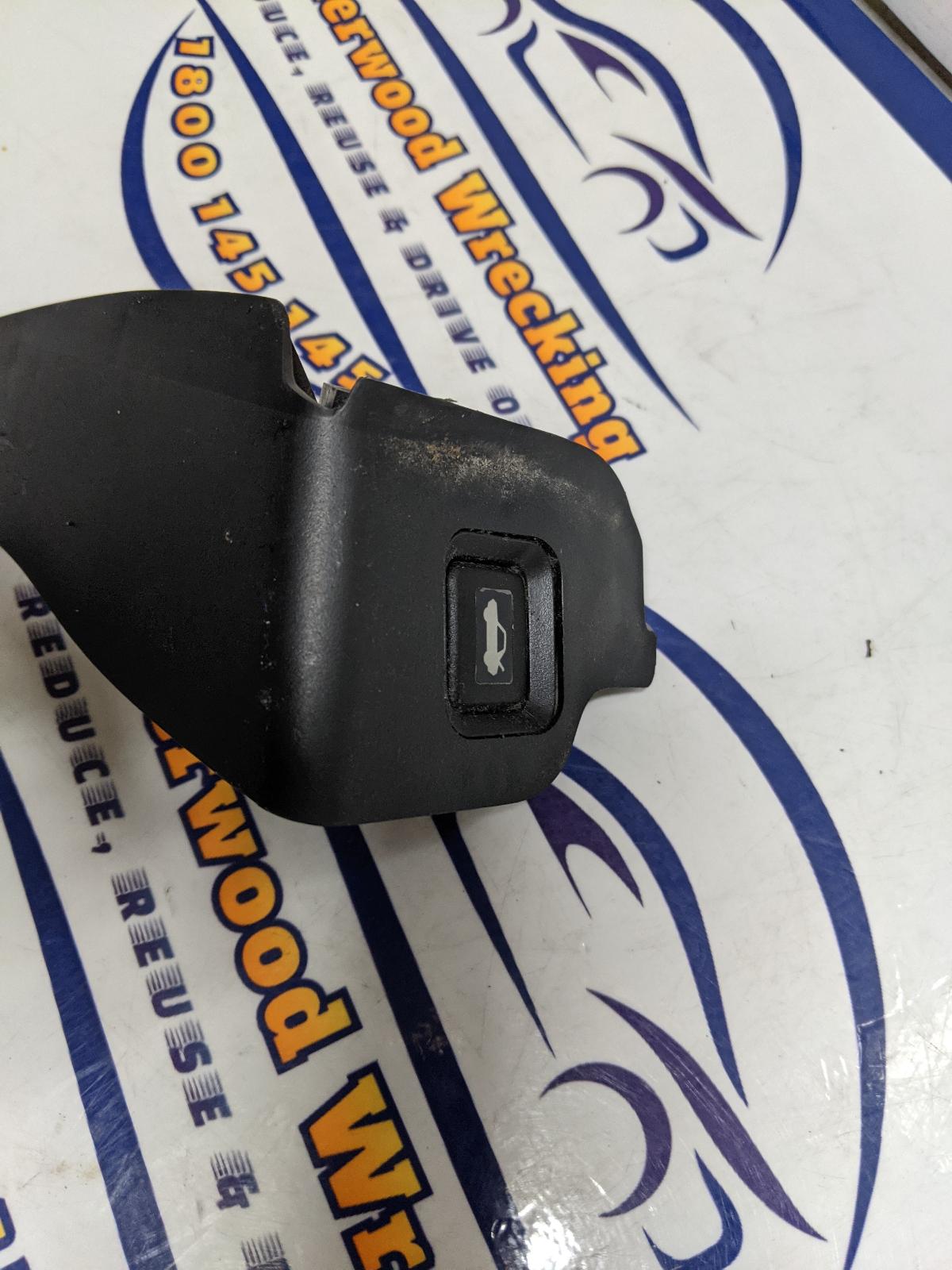 View Auto part Misc Switch/Relay Honda Crv 2004