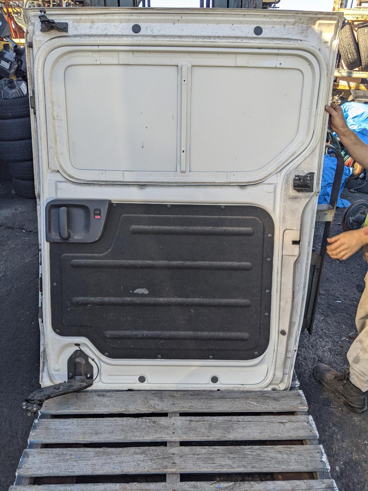 2015 Hyundai Iload/imax Right Rear Door Sliding View Auto part Right Rear Door Sliding Hyundai Iload/imax 2015