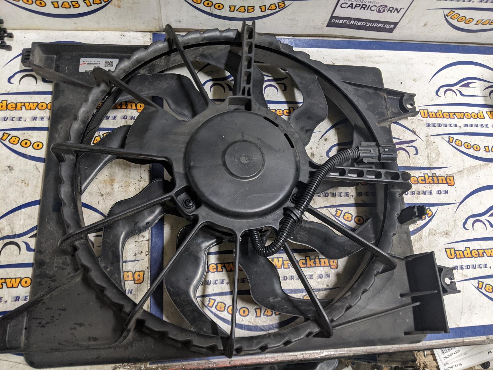 2015 Hyundai Iload/imax Fan View Auto part Fan Hyundai Iload/imax 2015