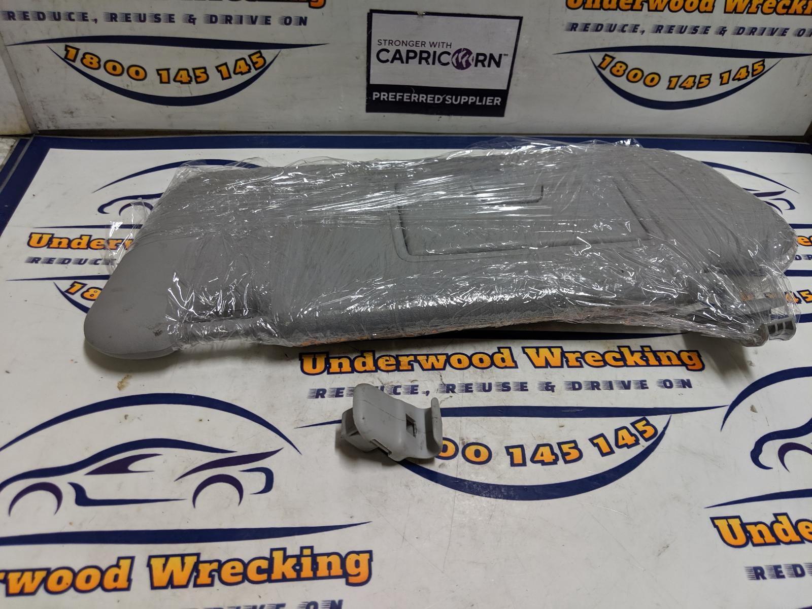 View Auto part Sunvisor Mazda 3 2006