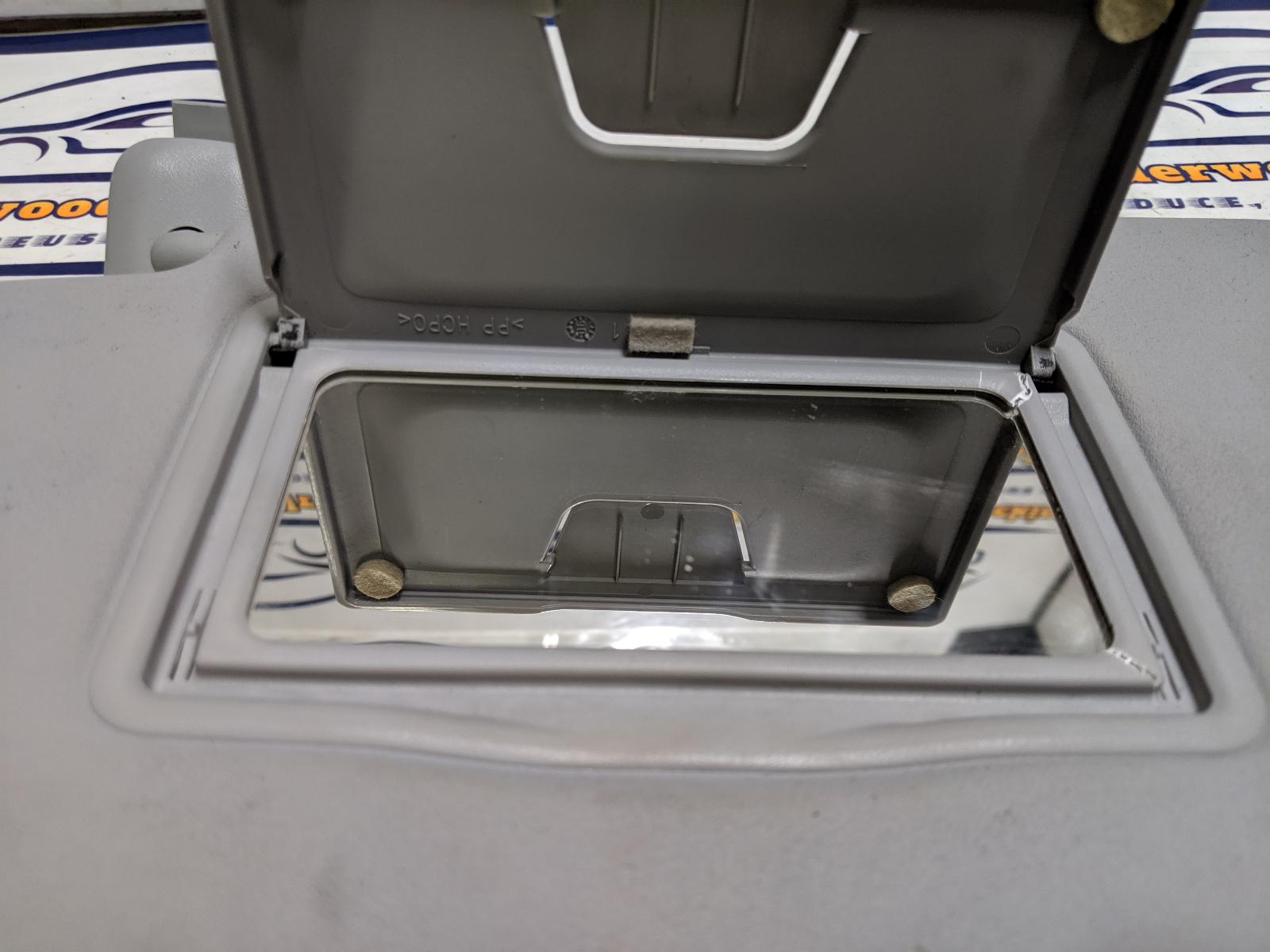 View Auto part Sunvisor Mazda 3 2006