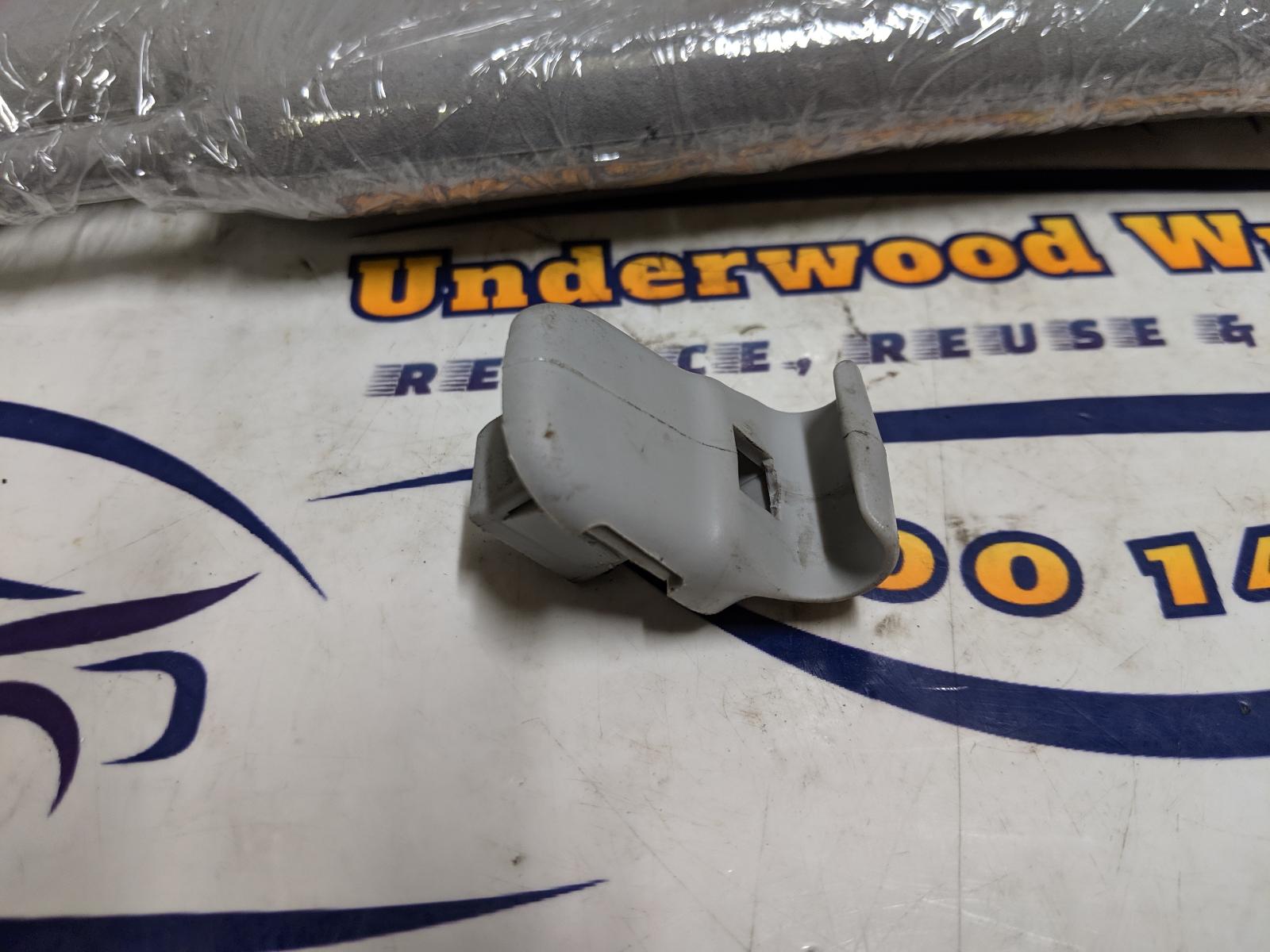 View Auto part Sunvisor Mazda 3 2006
