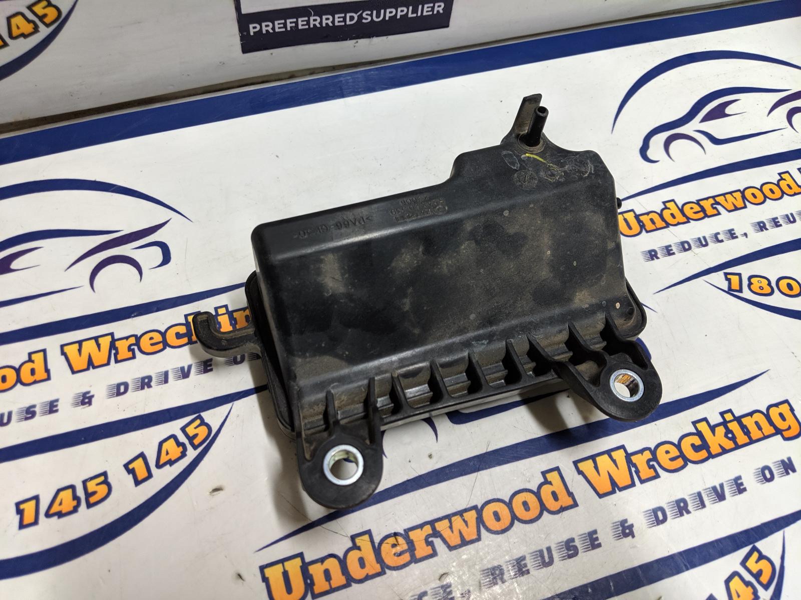 View Auto part Misc Mazda Cx7 2011