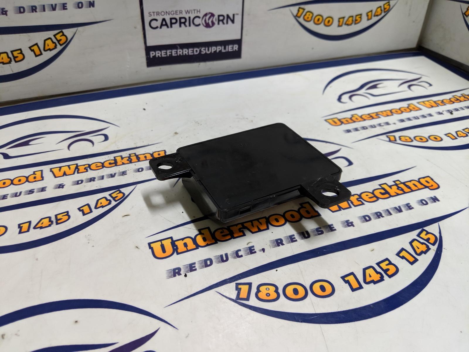 2014 Ssangyong Stavic Misc Switch/Relay View Auto part Misc Switch/Relay Ssangyong Stavic 2014