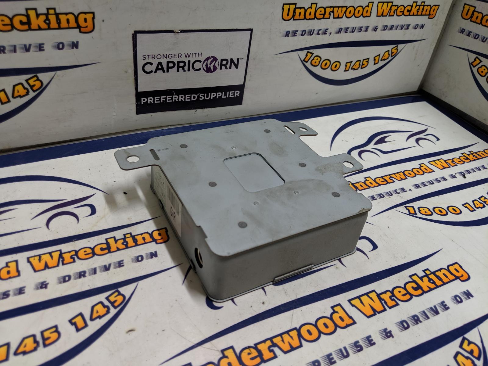 2014 Ssangyong Stavic Misc Switch/Relay View Auto part Misc Switch/Relay Ssangyong Stavic 2014