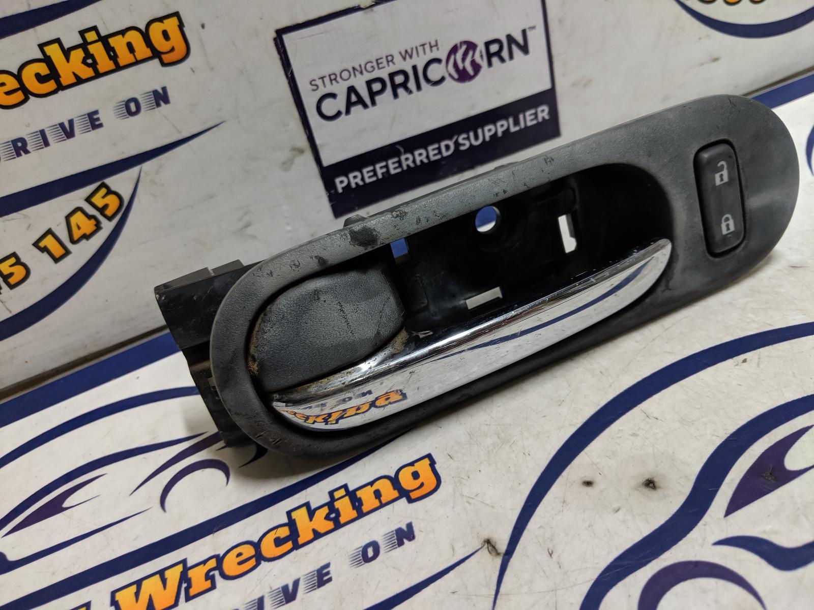 2011 Mazda Cx7 Door Handle View Auto part Door Handle Mazda Cx7 2011