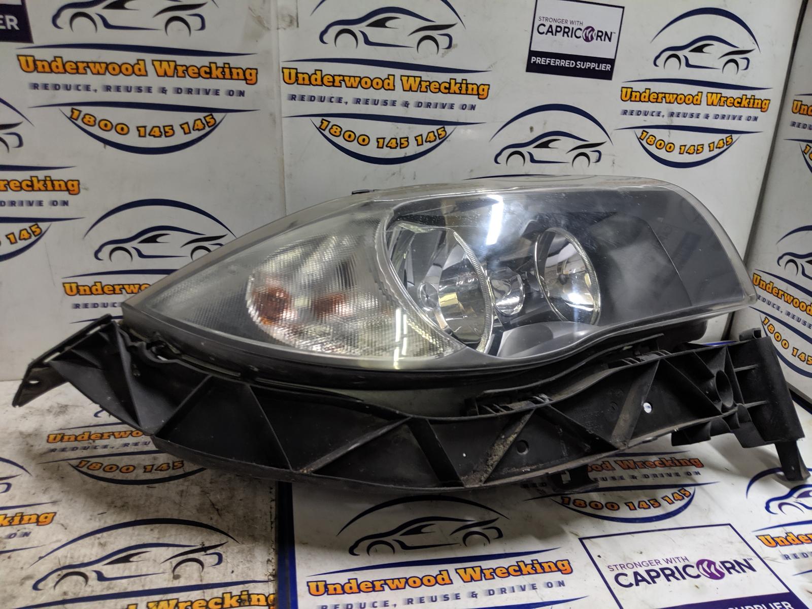 View Auto part Right Headlamp Bmw 1 Series 2009