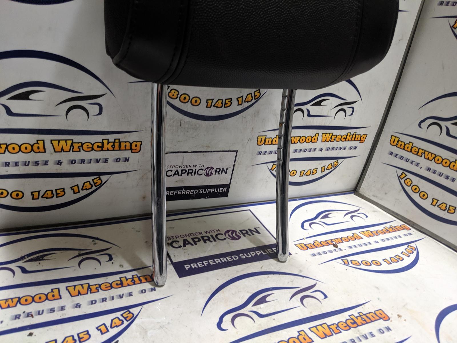 View Auto part Headrest Bmw 1 Series 2009