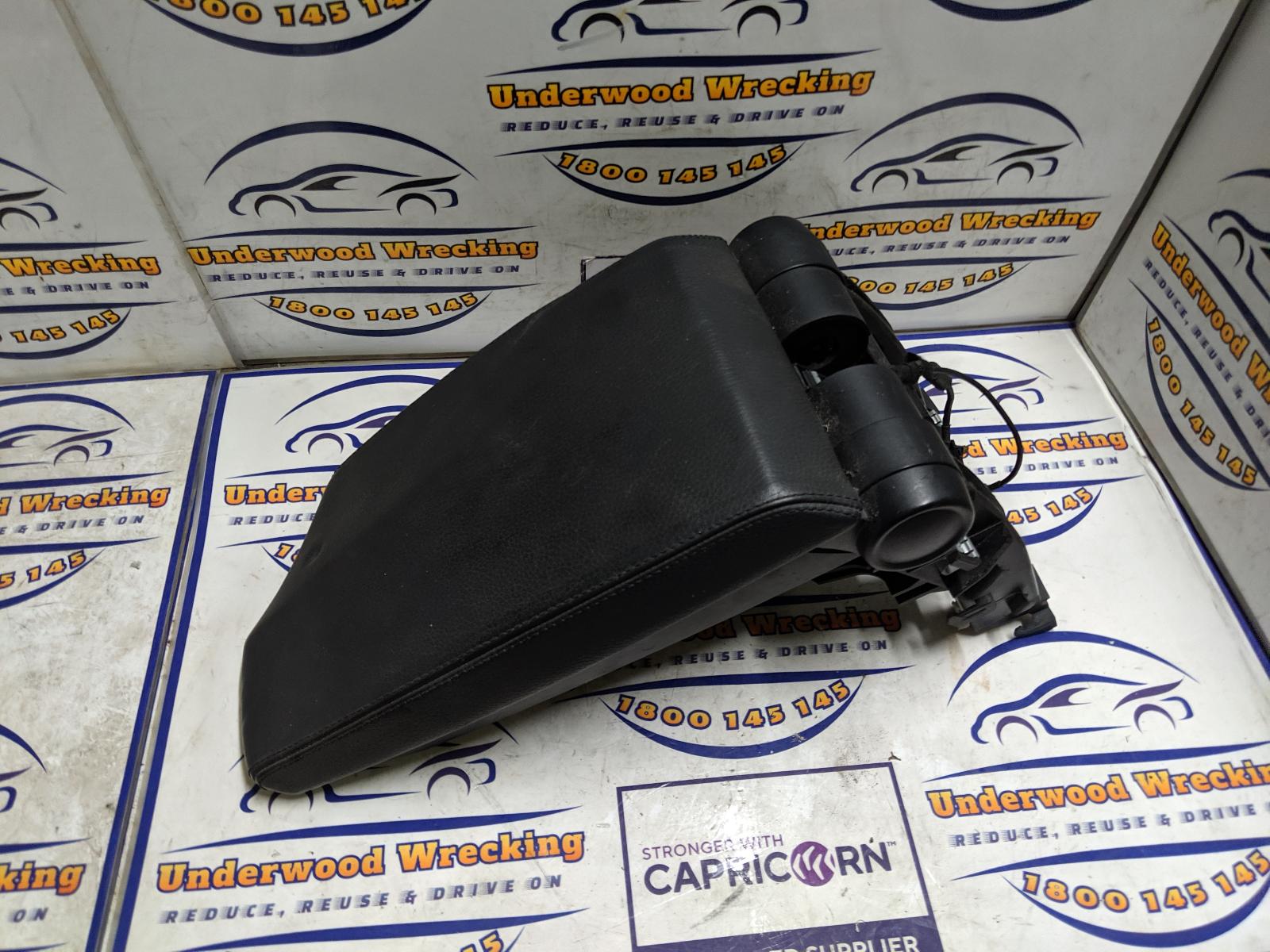 View Auto part Console Bmw 1 Series 2009